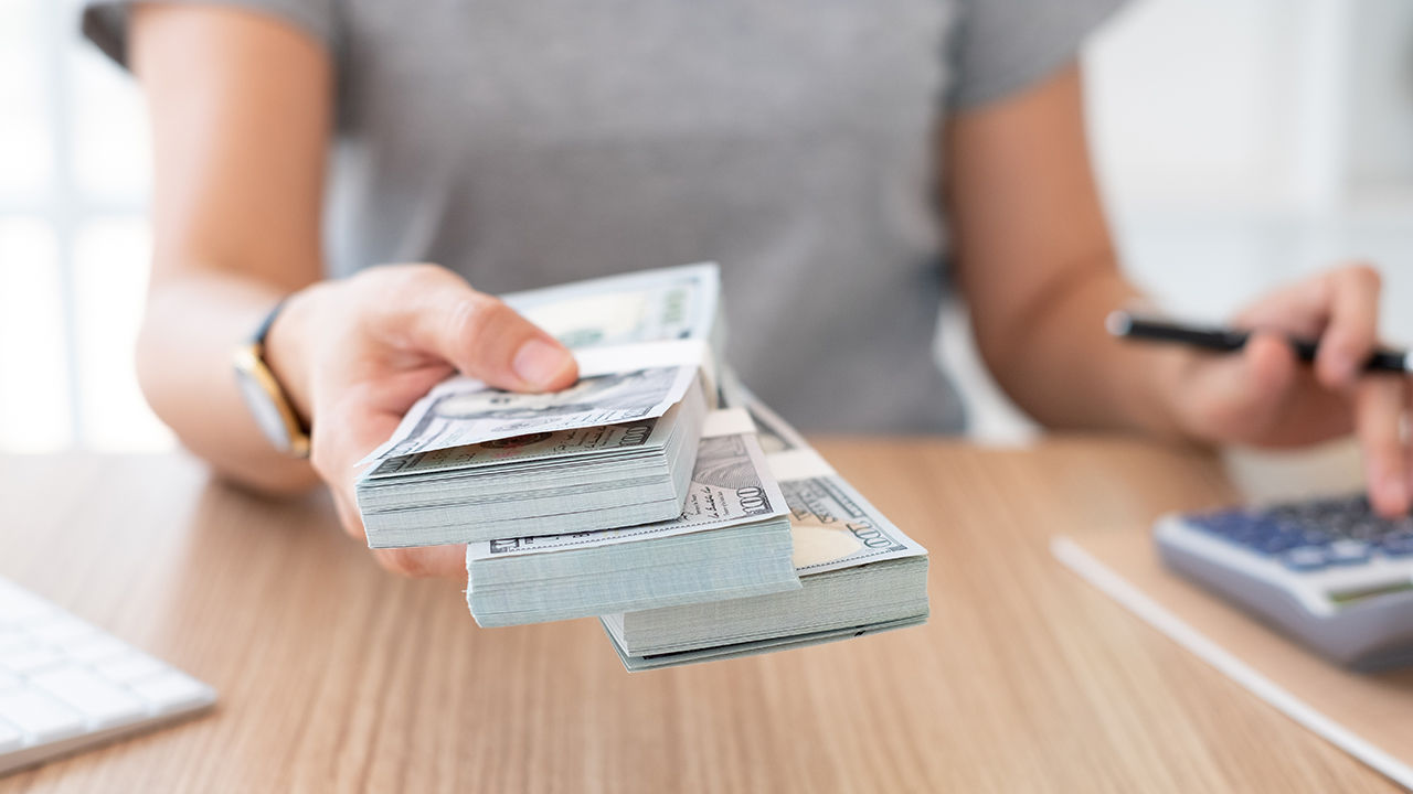 Avoya Pushes for Quick Commission Payouts for Travel Advisors