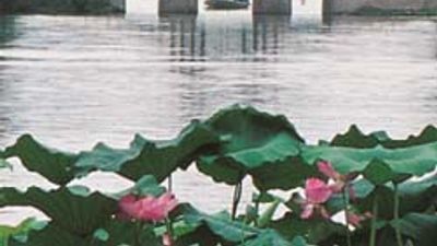 Hangzhou Makes Bid for More Visitors