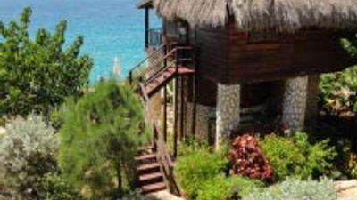 Tensing Pen Provides an Intimate Getaway in Negril
