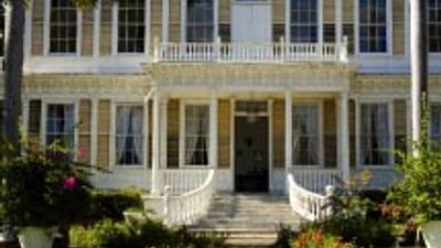 What to Do in Kingston