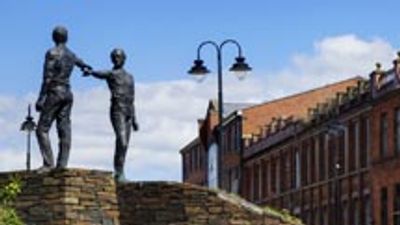 Derry Takes a Bow