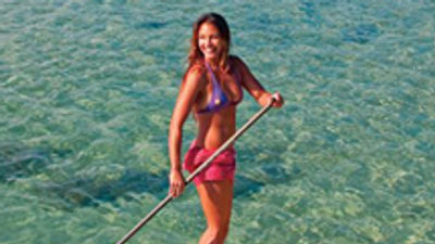 Hawaii Stand-Up Paddleboarding Rides Wave of Popularity