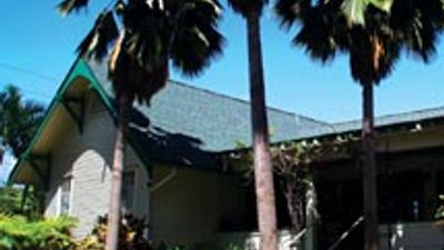 Unconventional Maui at the Old Wailuku Inn at Ulupono