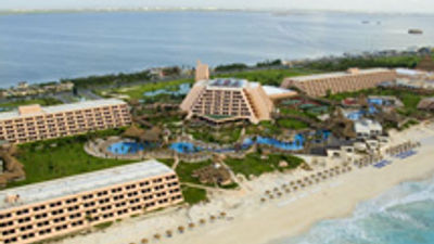 Oasis Hotels Reopen in Cancun