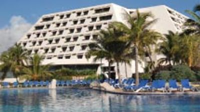 Grand Oasis Cancun Focuses on Entertainment