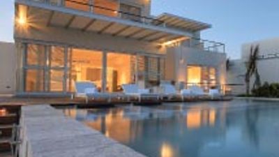 Blue Diamond Resort Debuts