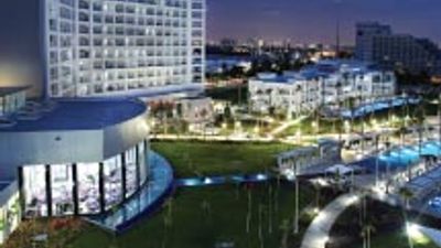 Riu Palace Peninsula Breaks the Mold