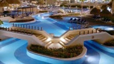 Family Fun at Aventura Cove Palace