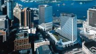 Fairmont Waterfront Serves Up Sweet Views of Vancouver