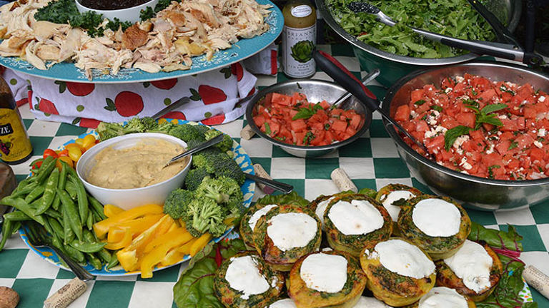 The picnic spread provided by Backroads at Robert Young Estate Winery // © 2016 Valerie Chen