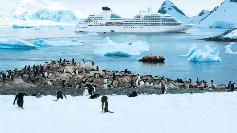 Seabourn is one of the cruise lines sailing the Antarctic. // © 2015 Sabourn Cruise Line