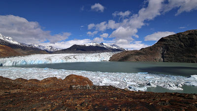 Los Glaciares National Park is known for its mountain peaks and namesake glaciers, many of which are receding. // © 2018 Mindy Poder