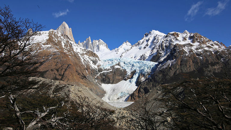 Visitors trekking to Laguna de los Tres will pass the Piedras Blancas glacier. // © 2018 Mindy Poder