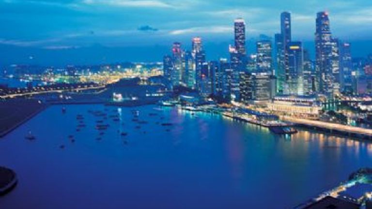 The glittering face of Singapore’s central business district skyline is changing with development of the Marina Bay. // © 2008 Singapore Tourism Board