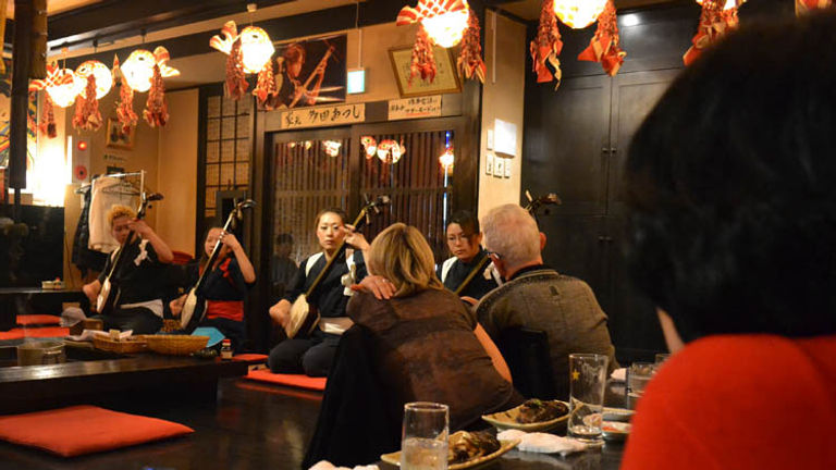 Tsugaru-jamisen performers at Anzu, a local eatery in the Aomori city of Hirosaki. // (c) 2013 Mindy Poder