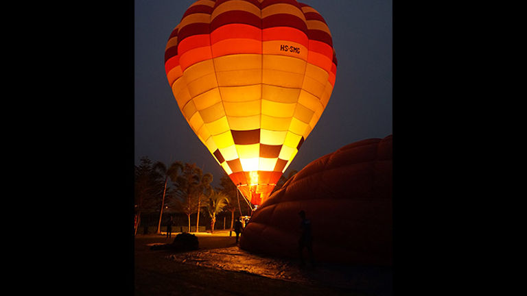 Rise before the sun for a once-in-a-lifetime experience with the local operator. // © 2017 Valerie Chen