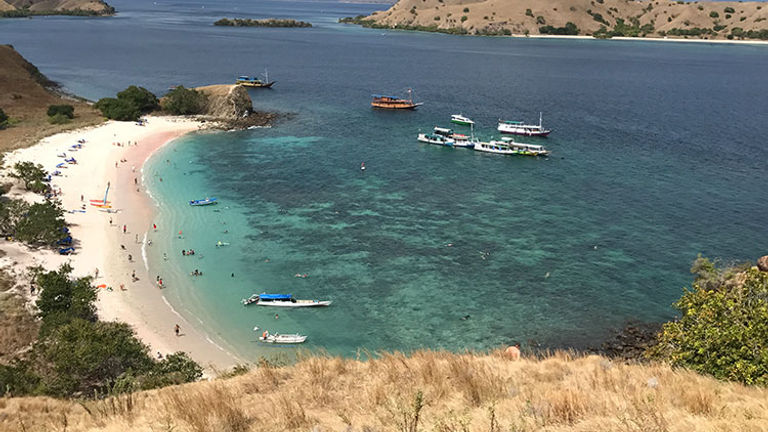 Pink Beach is one of the most beautiful beaches and snorkeling sites on the itinerary. // © 2017 Mindy Poder