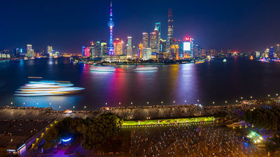 The 270-room Fairmont Peace Hotel in Shanghai is located on the Bund, a waterfront district that boasts stunning views. // © 2017 Fairmont Peace Hotel