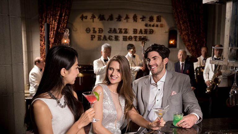 Have a nightcap at The Jazz Bar. // © 2017 Fairmont Peace Hotel