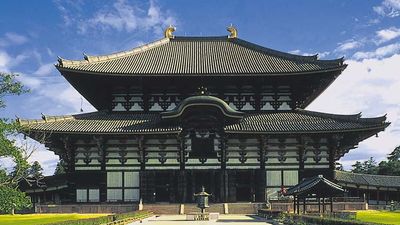 Among many attractions to see in Nara, Japan, is Great Buddha Hall, one of the world’s largest wooden structures and a part of the Todaiji temple complex. // © 2014 Nara City Tourism Association
