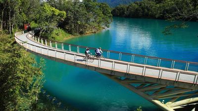 Sun Moon Lake was named one of the top 10 biking paths in the world by CNN. // © 2014 Taiwan Tourism Bureau