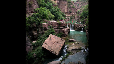 Hongshi Gorge, known as Red Stone Gorge, is just one of 11 stunning scenic areas at Yuntai Mountain. // © Michelle Juergen
