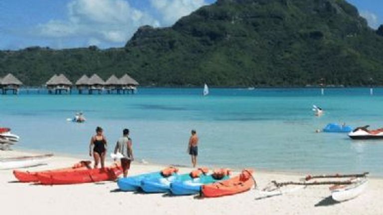 Activities keep guests busy at Le Meridien Bora Bora // (c) 2008 Janeen Christoff