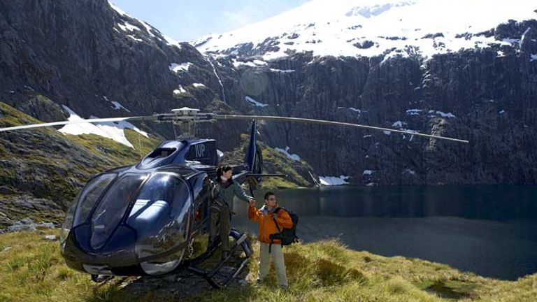 The Helicopter line offers the Franz Josef Heli Hike in conjunction with Franz Josef Glacier Guides. // © 2014 Thinkstock/IPGGutenburgUKLtd