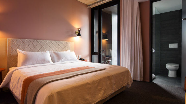 Alex Hotel offers rooms with private balconies. // © 2015 Alex Hotel