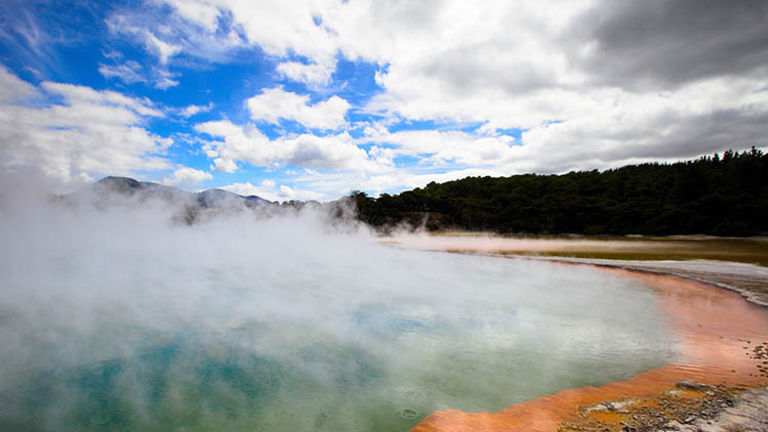 The Champagne Pool is 900 years old and lets off a large amount of carbon dioxide, similar to a glass of champagne. // © 2017 Creative Commons user dfluff