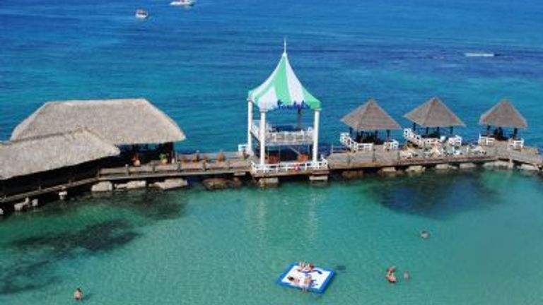 Kelly’s Dockside Seaside Bar