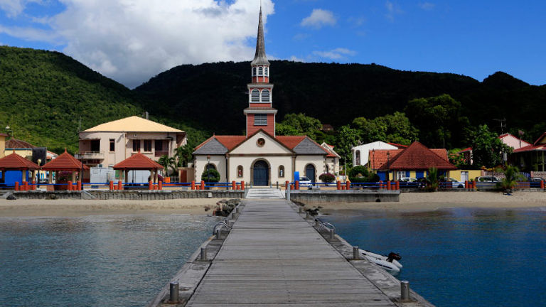 Les Anses d’Arlet is a charming town on the southwestern coast of Martinique. // © 2016 Martinique