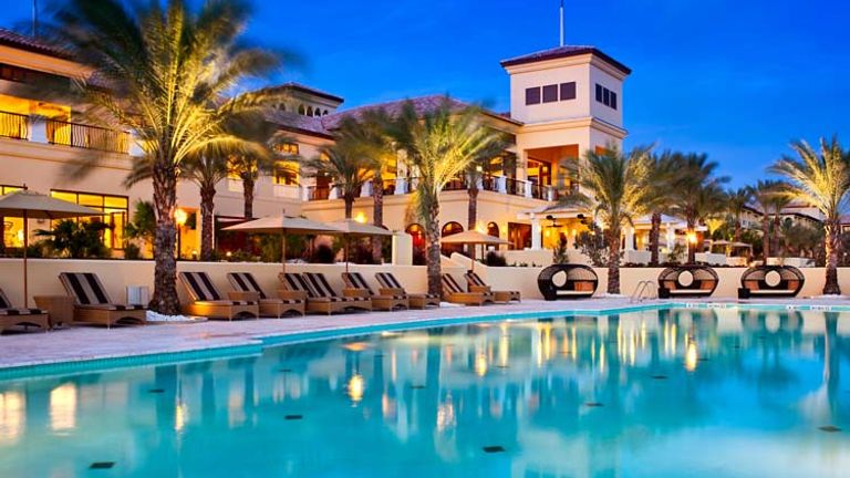 Tafelberg Tennis Oasis contains the Caribbean region’s only HydroGrid clay courts. // © 2014 Santa Barbara Beach & Golf Resort