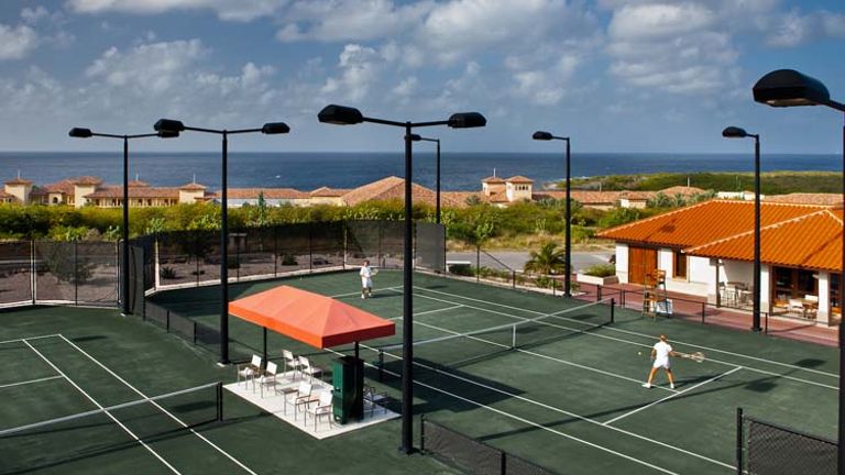 Tafelberg Tennis Oasis contains the Caribbean region’s only HydroGrid clay courts. // © 2014 Santa Barbara Beach & Golf Resort