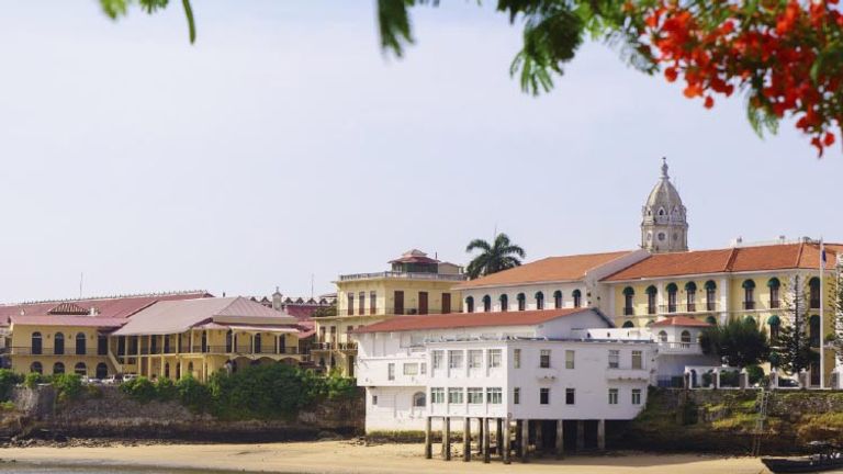 Casco sits on a peninsula. // © 2014 Thinkstock