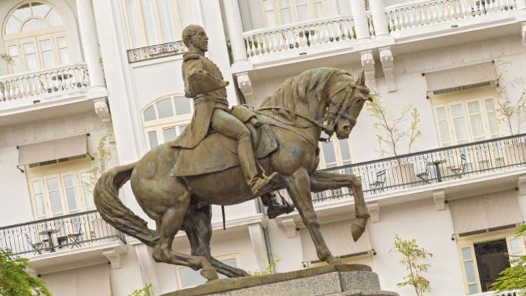 Panama has a unique history to discover, including this statue of General Tomas Herrera in Panama City. // © 2014 Thinkstock
