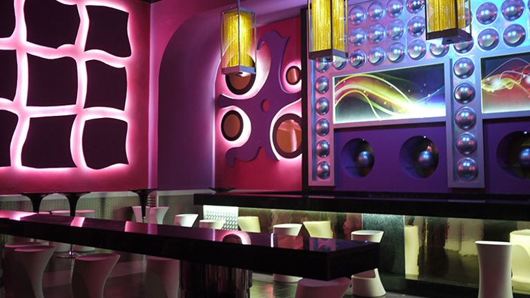 Pacha, the on-site nightclub, is an option for evening entertainment. // © 2015 Terra Judge