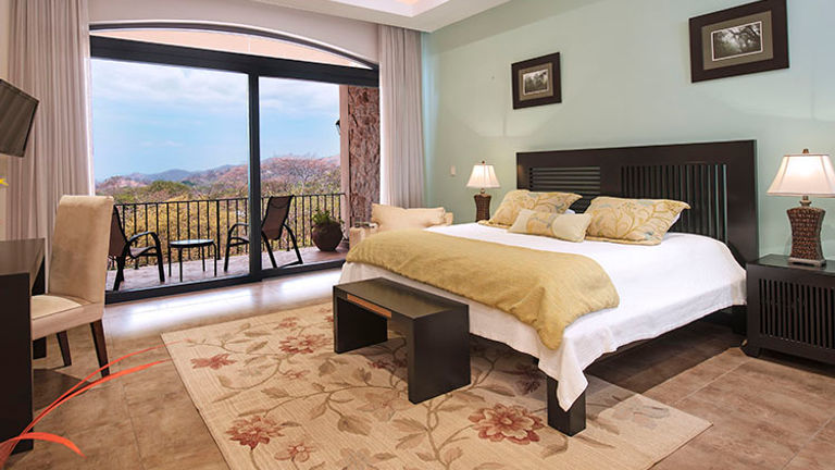 With only seven guestrooms and for adults only, Villa Buena Onda in Costa Rica’s Guanacaste region allows for a peaceful getaway. // © 2015 Villa Buena Onda