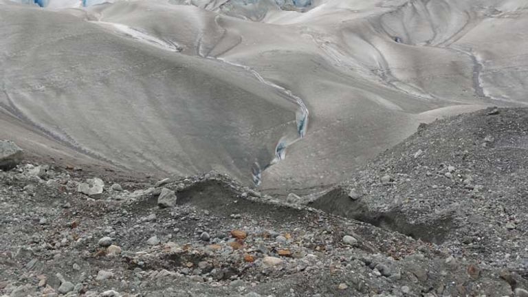 The beautiful and surreal "icescape" of Reid Glacier. // © 2014 Dennis Sides