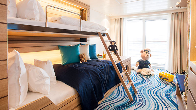 The eight renovated family suites, also called “family apartments,” are stocked with amenities. // © 2015 Hapag-Lloyd