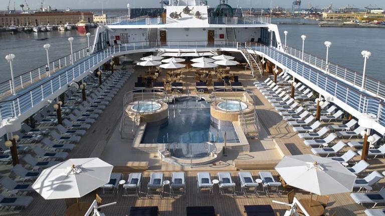 Before: Regatta’s pool deck // © 2014 Oceania Cruises