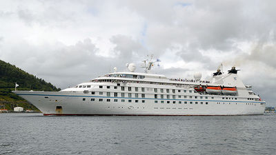 The final sailing of the 2016 James Beard Foundation Culinary Collection took passengers onboard Star Legend from Dublin through port cities in Spain, France and Portugal. // © 2016 Valerie Chen