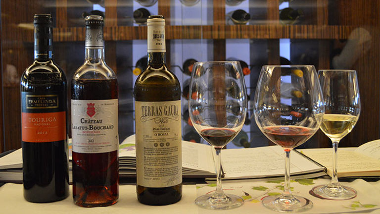 Sommelier Kelly Wooldridge led six informative wine tastings during the cruise, each featuring three local wines. // © 2016 Valerie Chen