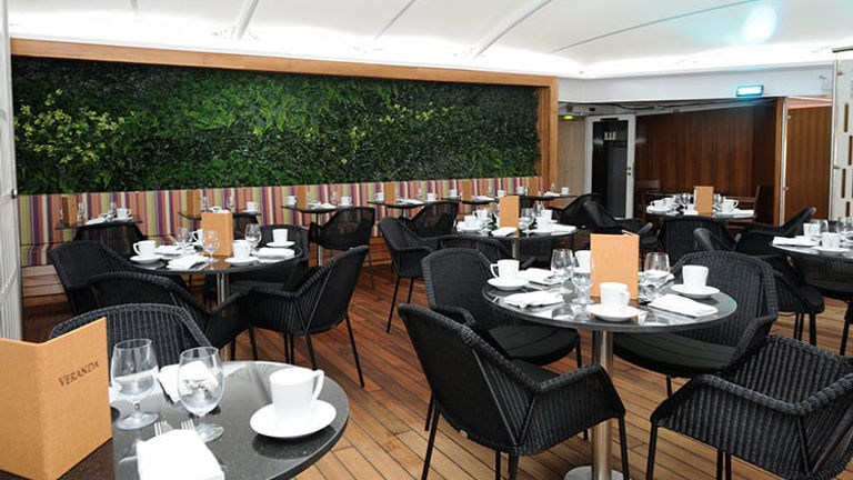 Another dining option is Veranda. // © 2016 Windstar Cruises