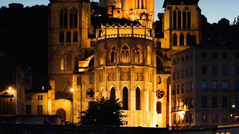 Notre Dame de Fourviere in Lyon // © 2015 iStock