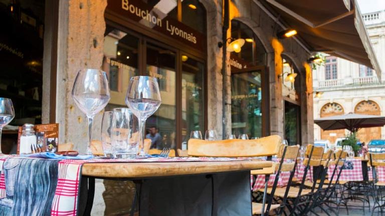 A cafe in Lyon, one of France’s major foodie cities // © 2015 iStock