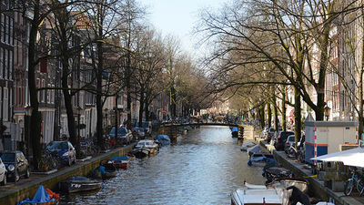 Eating Amsterdam Tour’s Jordaan Food Tour takes hungry travelers through the 17th-century neighborhood of Jordaan. // © 2016 Valerie Chen