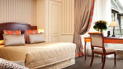 Hotel Napoleon is reminiscent of eras gone by and is one of only a few privately owned luxury hotels in Paris. // © 2016 Hotel Napoleon