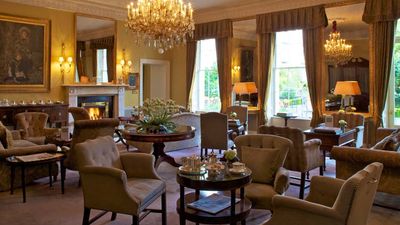 Located in Dublin’s city center, The Merrion boasts one of Ireland’s finest private art collections. // © 2015 The Merrion