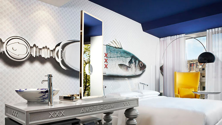 The Garden View King room includes an open-plan bathroom. // © 2016 Andaz Amsterdam, Prinsengracht